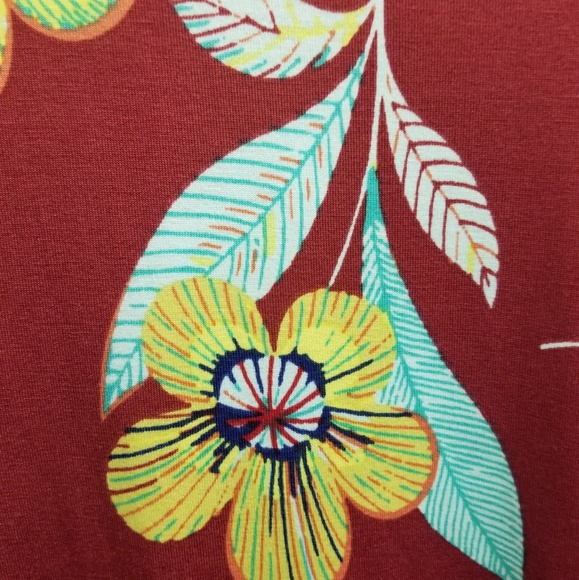 BNWT Perfect Tee tops - Picture 2 of 3